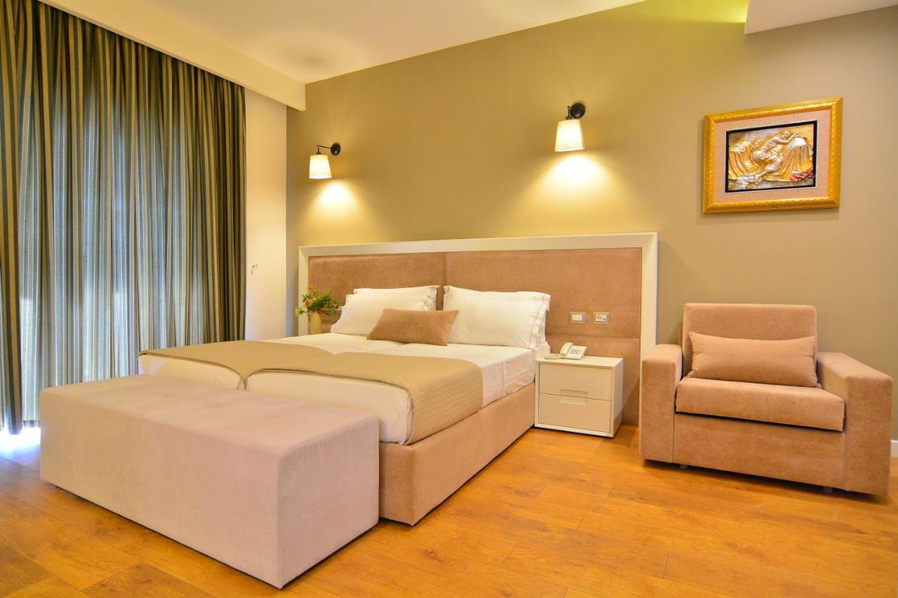 Sandy Beach Resort Golem  Exteriér fotografie