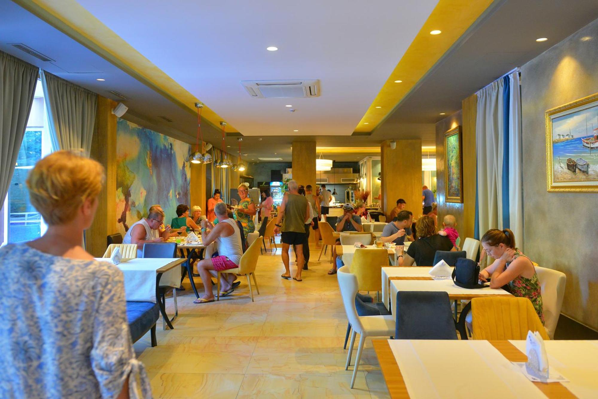 Sandy Beach Resort Golem  Exteriér fotografie